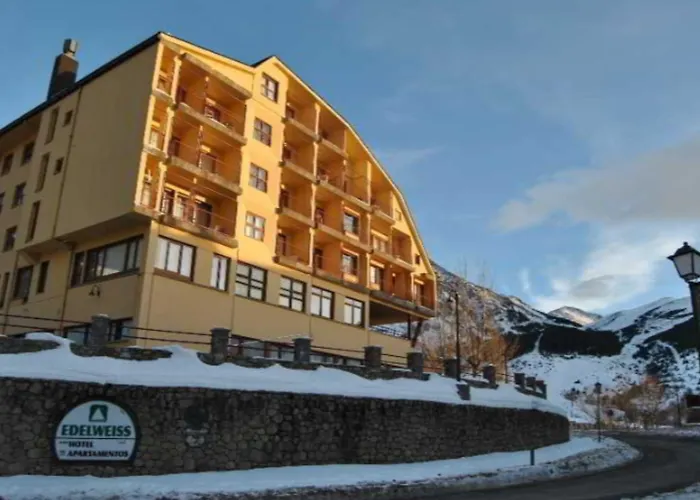 Hotel Snoe Edelweiss 3*